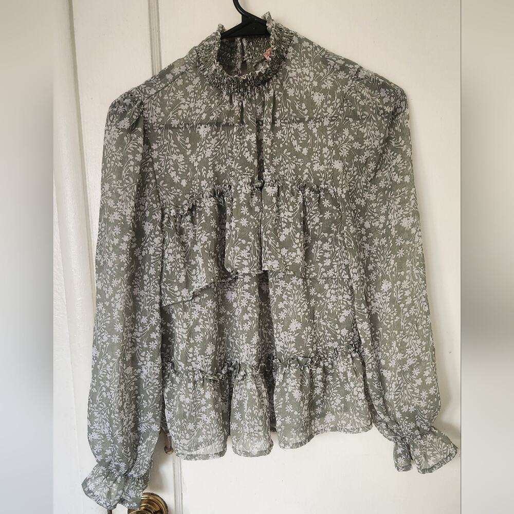 Rabbit Rose Blouse Women's Floral Ruffle Sheer Green White small